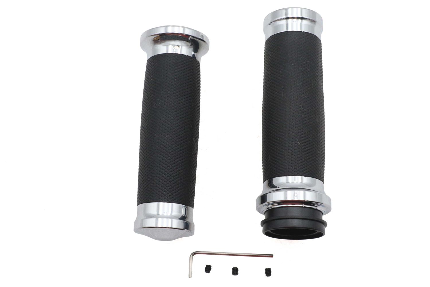 28-1786 取寄せ Vツイン Caliber Handlebar Grip Set Chrome (検索用／)