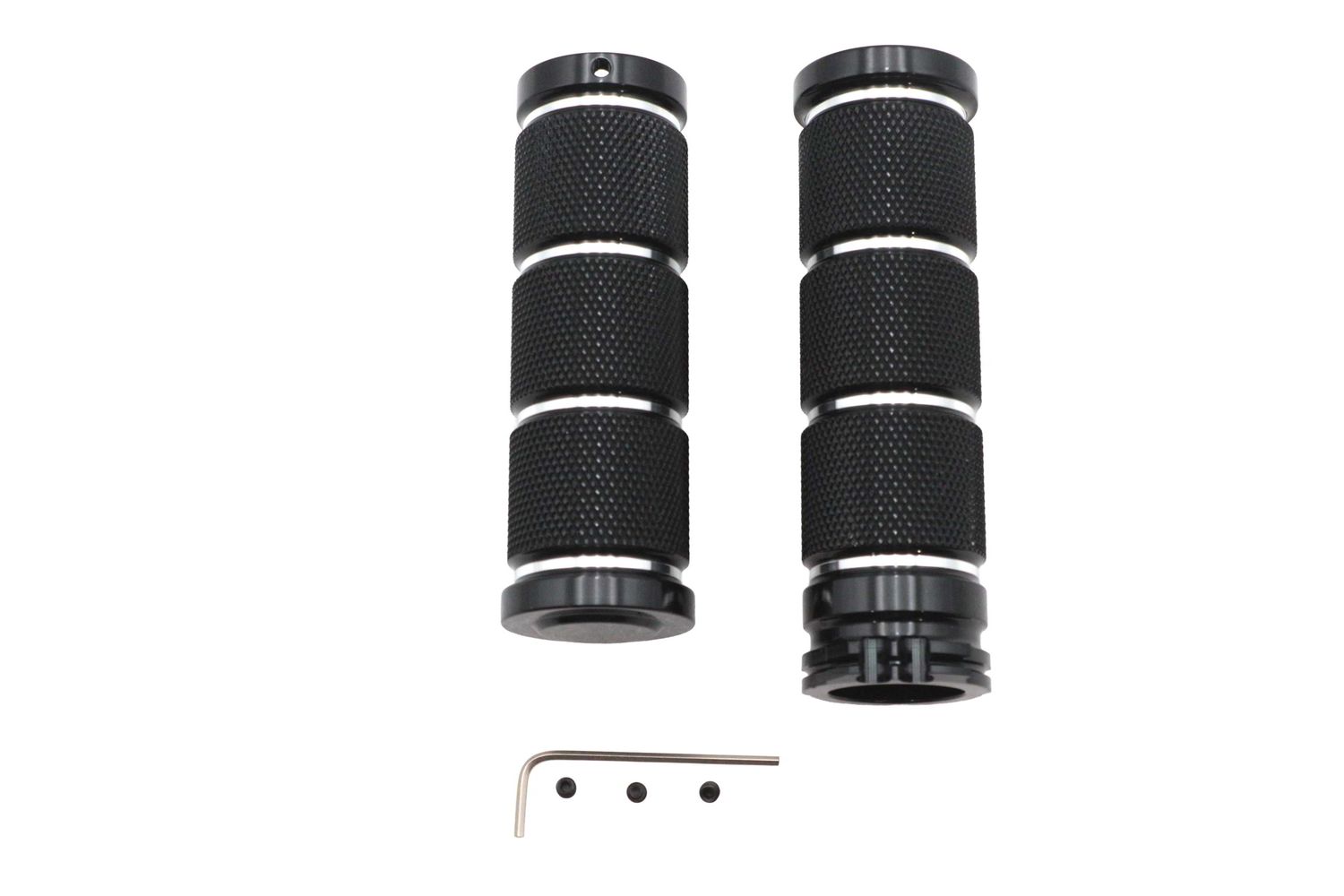 28-5113 取寄せ Vツイン Billet Black Knurled Grip Set (検索用／)